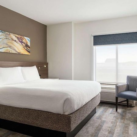 Hilton Garden Inn Charlotte/Ayrsley Exterior photo