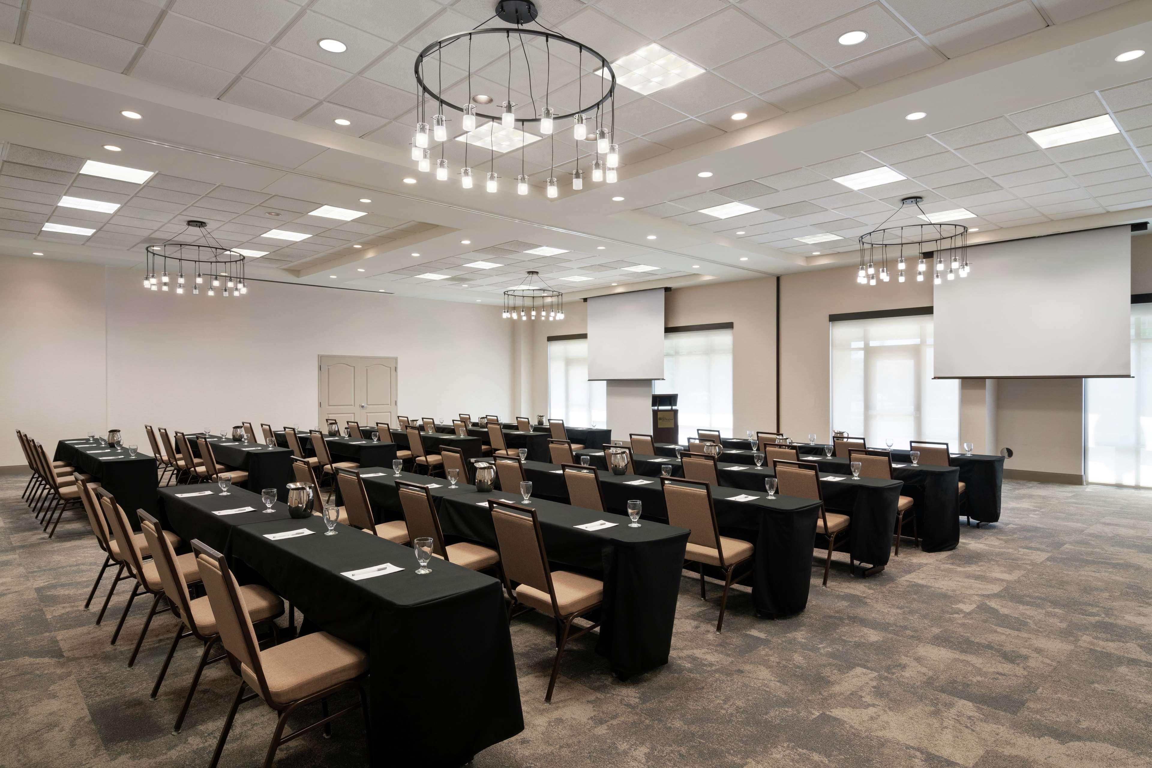 Hilton Garden Inn Charlotte/Ayrsley Exterior photo