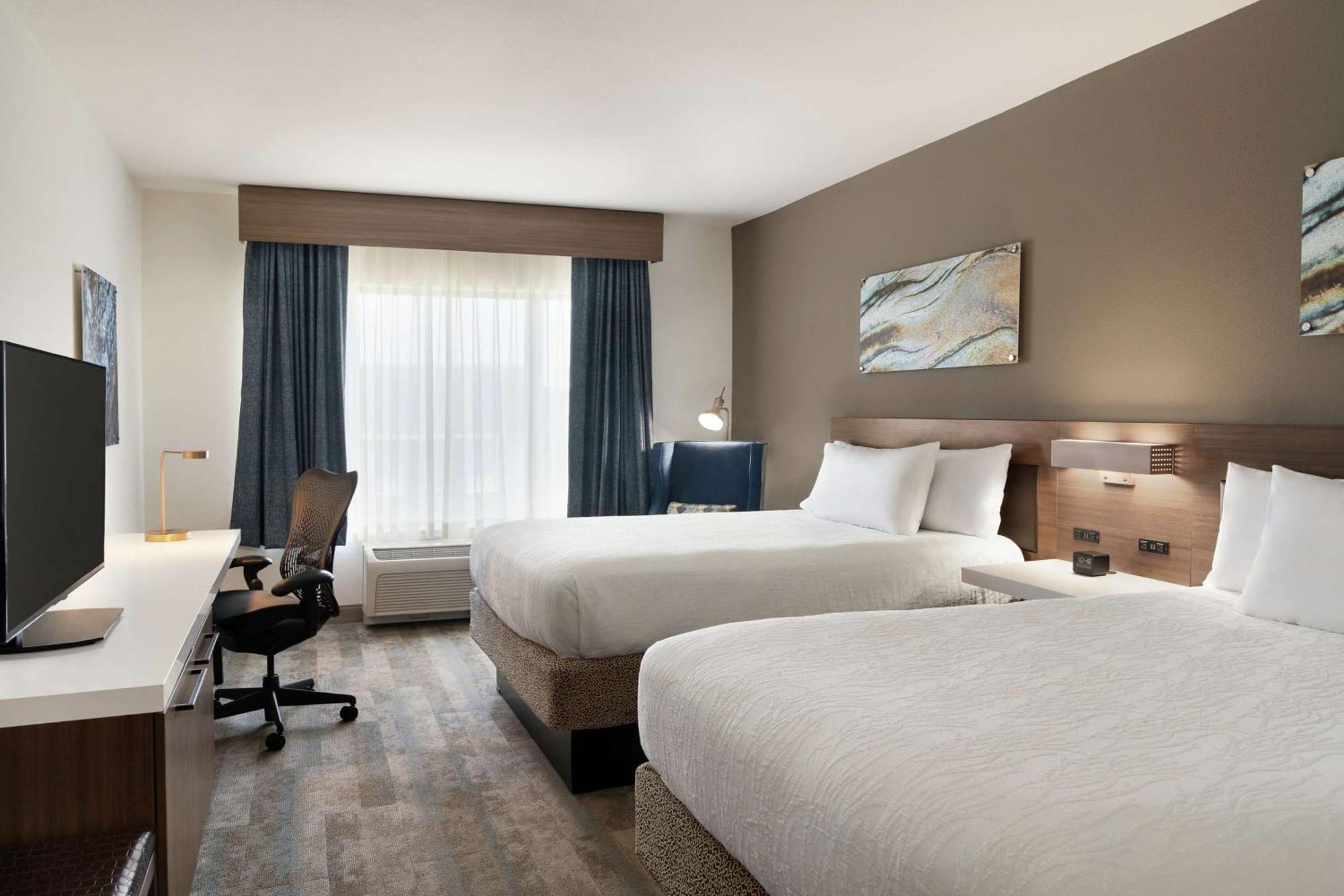 Hilton Garden Inn Charlotte/Ayrsley Exterior photo