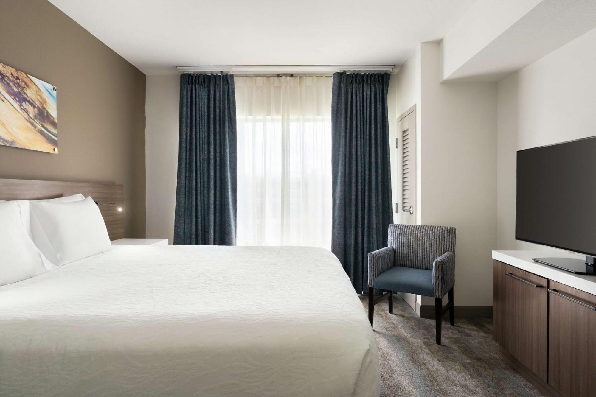 Hilton Garden Inn Charlotte/Ayrsley Exterior photo
